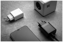 Síťová nabíječka FIXED s 2xUSB výstupem, 17W Smart Rapid Charge, černá (5)
